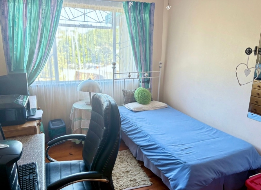 5 Bedroom Property for Sale in Fairbridge Heights Eastern Cape